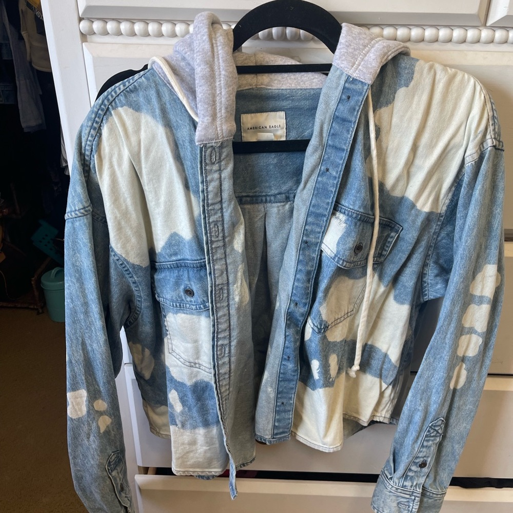 American eagle hooded jean jacket